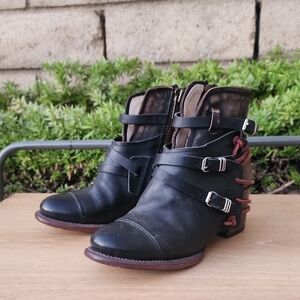 Freebird Crue Black Brown Red Distressed Leather Ankle Boots Size 7